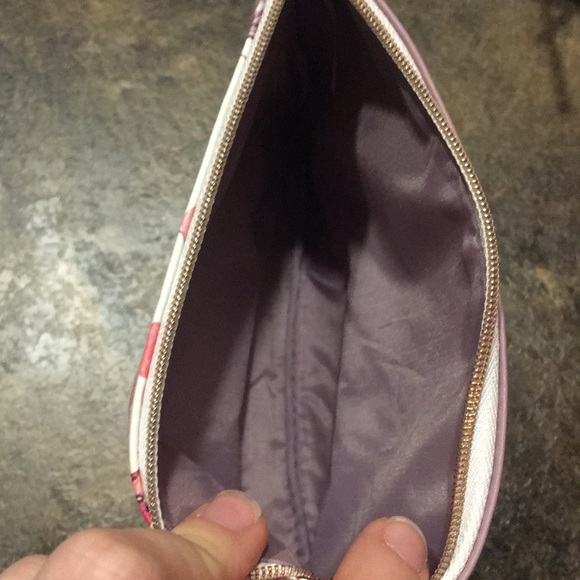 Mauve Butterfly Ipsy Bag - Picture 3 of 3